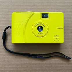 Japan Yellow Peace Wide Lens Superheadz 35mm Film Toy Camera