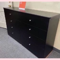 8 Drawer Dresser 