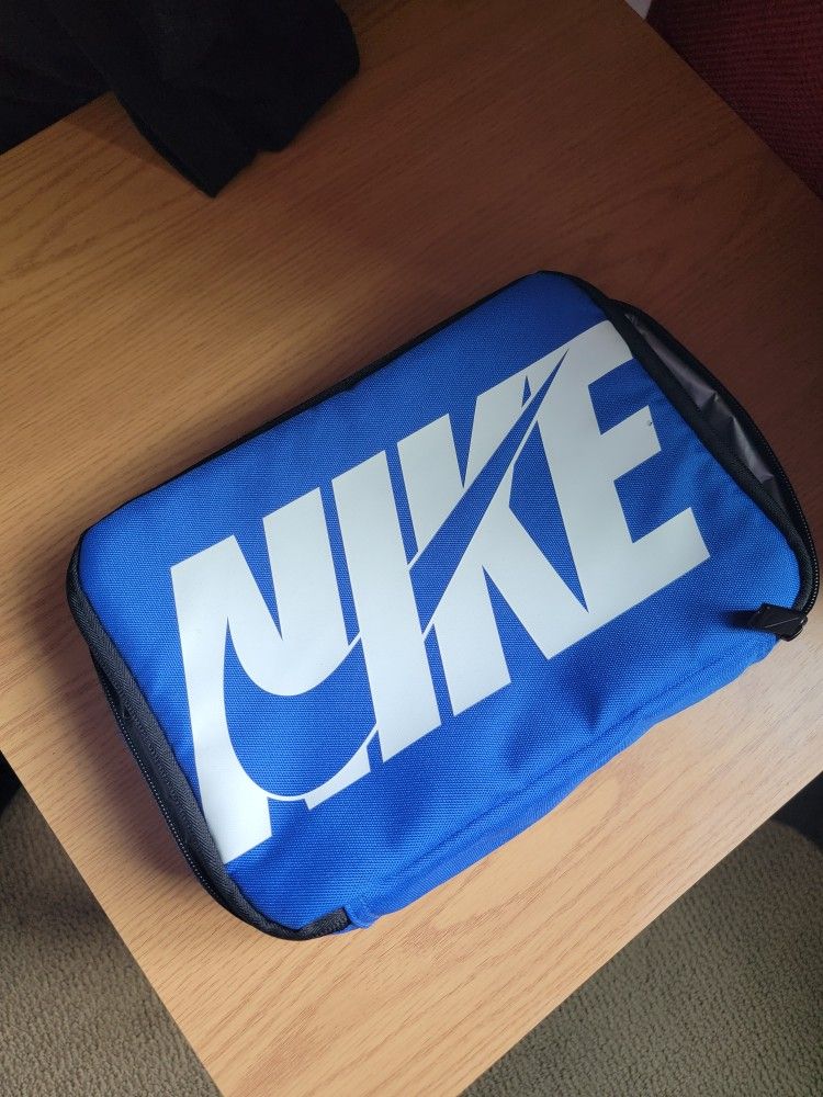 Nike Lunchbox