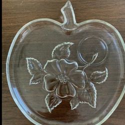 Vintage Hazel Atlas snack plates. Clear glass plate in the shape of an apple. I have 8 for 20Vintage Hazel Atlas snack plates. Clear glass plate in
