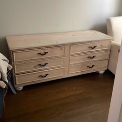 6 Drawer Dresser- Light Wood 