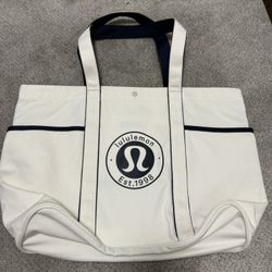 Lululemon Tote
