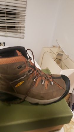 Mens boots