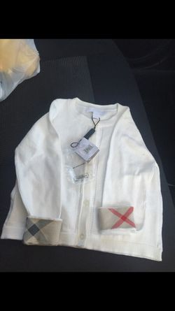 Burberry sweater 4y