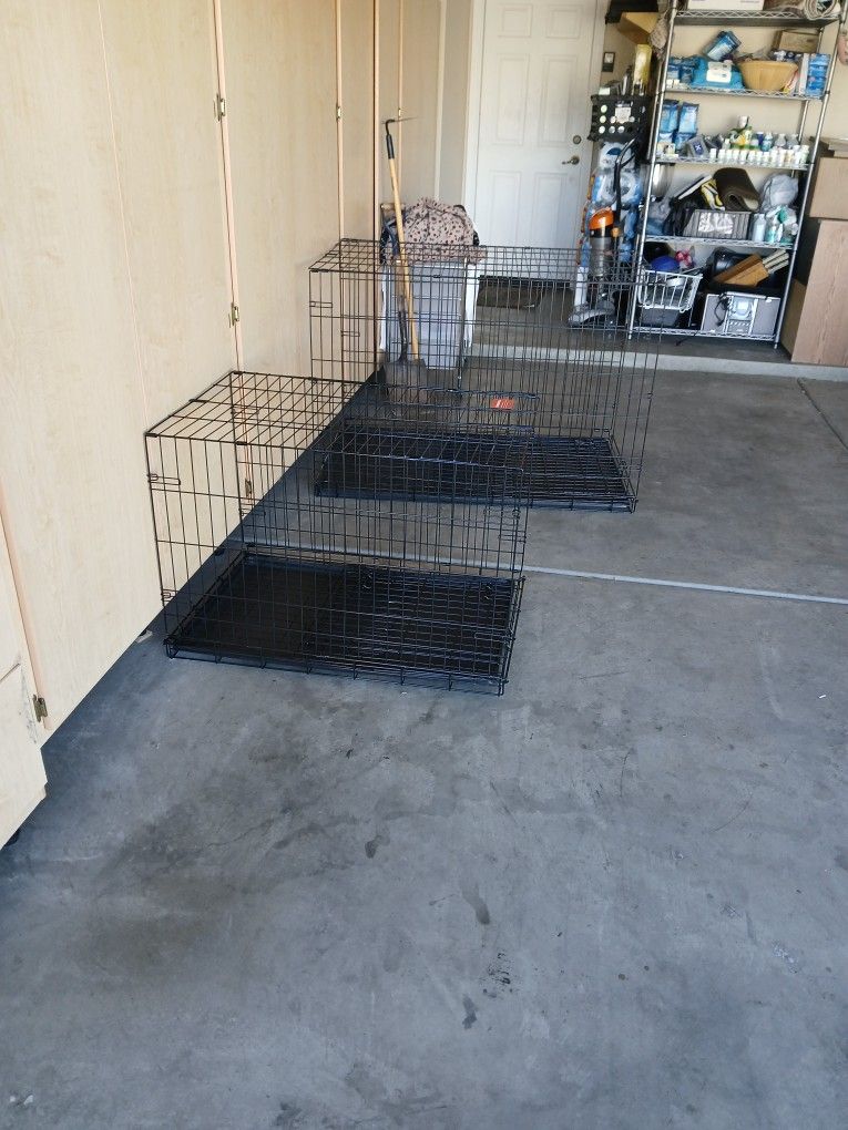 Dog Kettles/crates For Sale