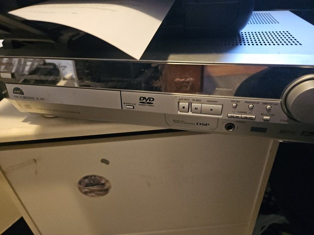 PANASONIC SA-HT95 DVD Player and Amplifier FREE