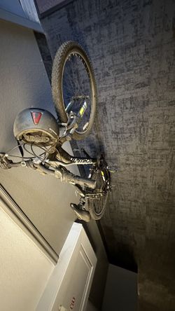 Schwinn Mountain Bike Great Condition 24” With New Pedal Replacement