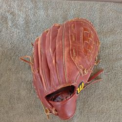 Wilson fieldmaster A2655 left glove