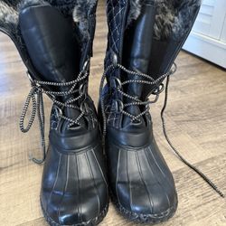 Women’s Snow/winter Boots Size 6