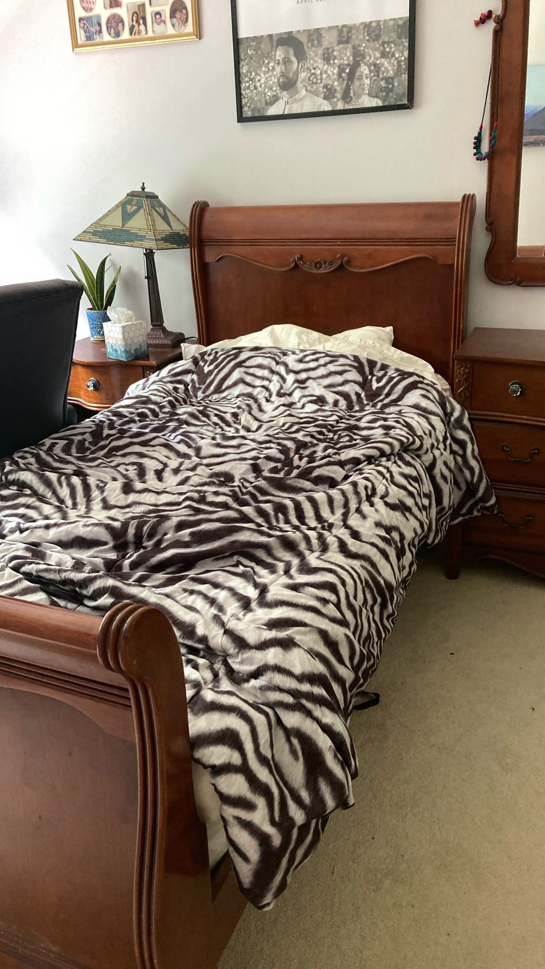 Twin Bed Almost New $500 Pay Cash And Pickup Today!