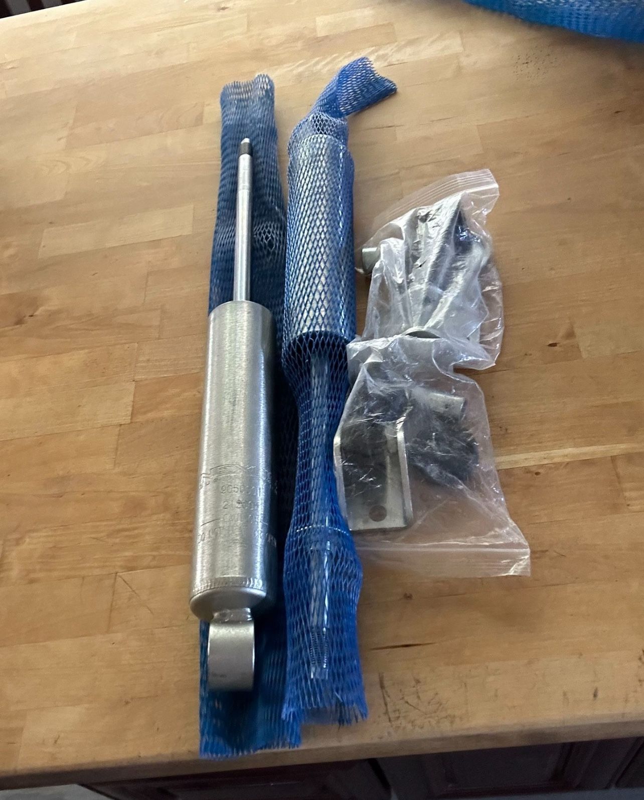 Front Shock Absorber For 3 Inch Lift Chevrolet Silverado GMC Sierra