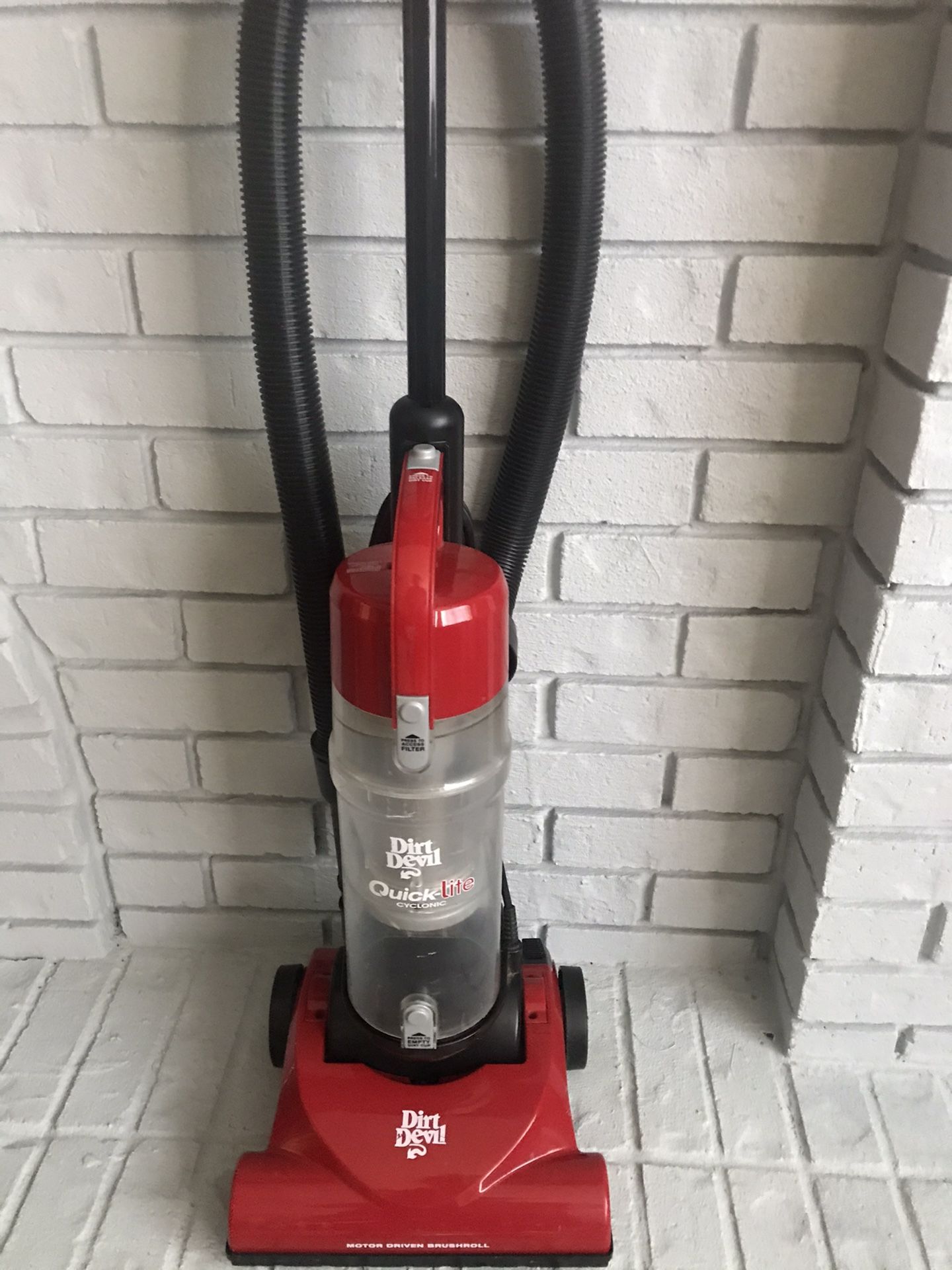 Dirt devil quick lite