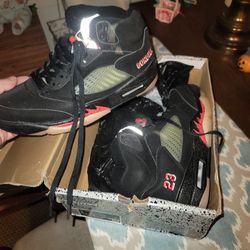 Jordan 5 Gore Tex 8.5 Blk,red,silver 
