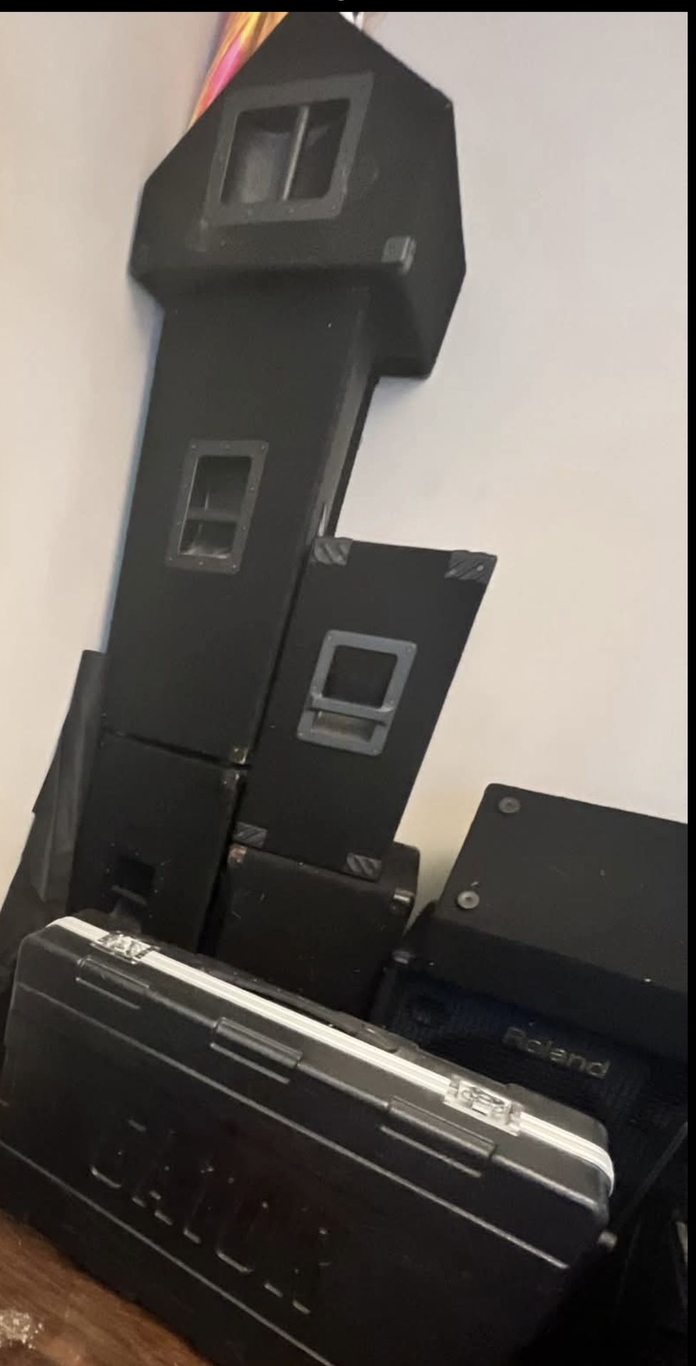 8 Pieces sound Equipment (Used)