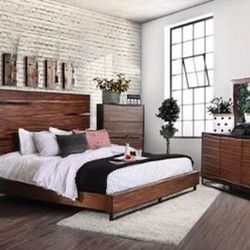 Brand New 4 PC Dark Oak/Walnut Bedroom Set