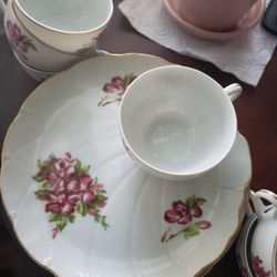 Vintage China Cup & Snacking Plate Set For 6