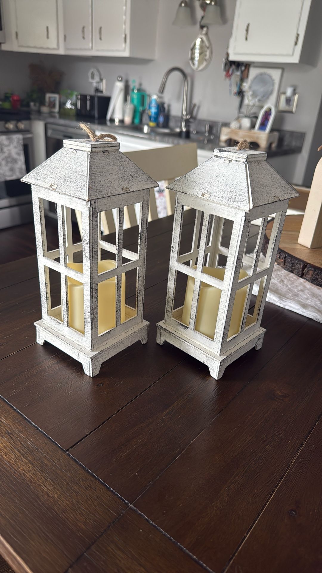 Light Up Lanterns
