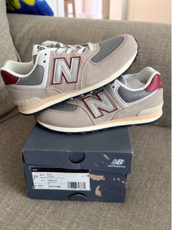 New Balance 572