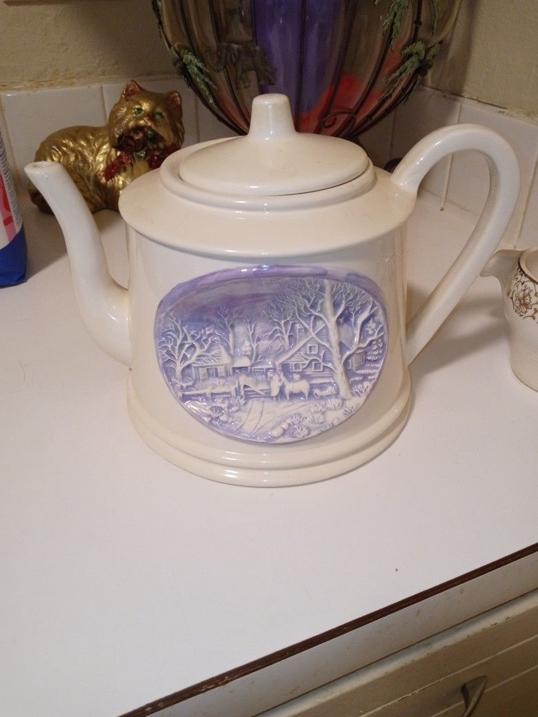 Collector Kettle Rare