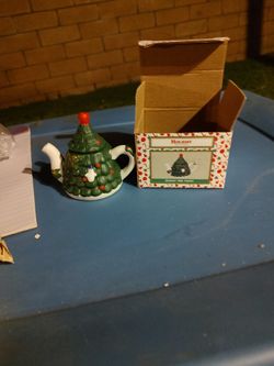 Holiday Teapot Ceramic