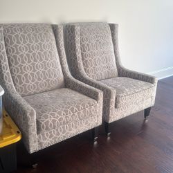Accent Chairs 