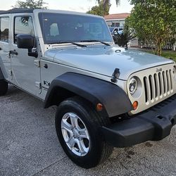 JEEP WRANGLER 4X2 BY OWNER 