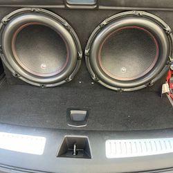 15 Inch Audio Pipe Subwoofer And Ds18 Amplifier 