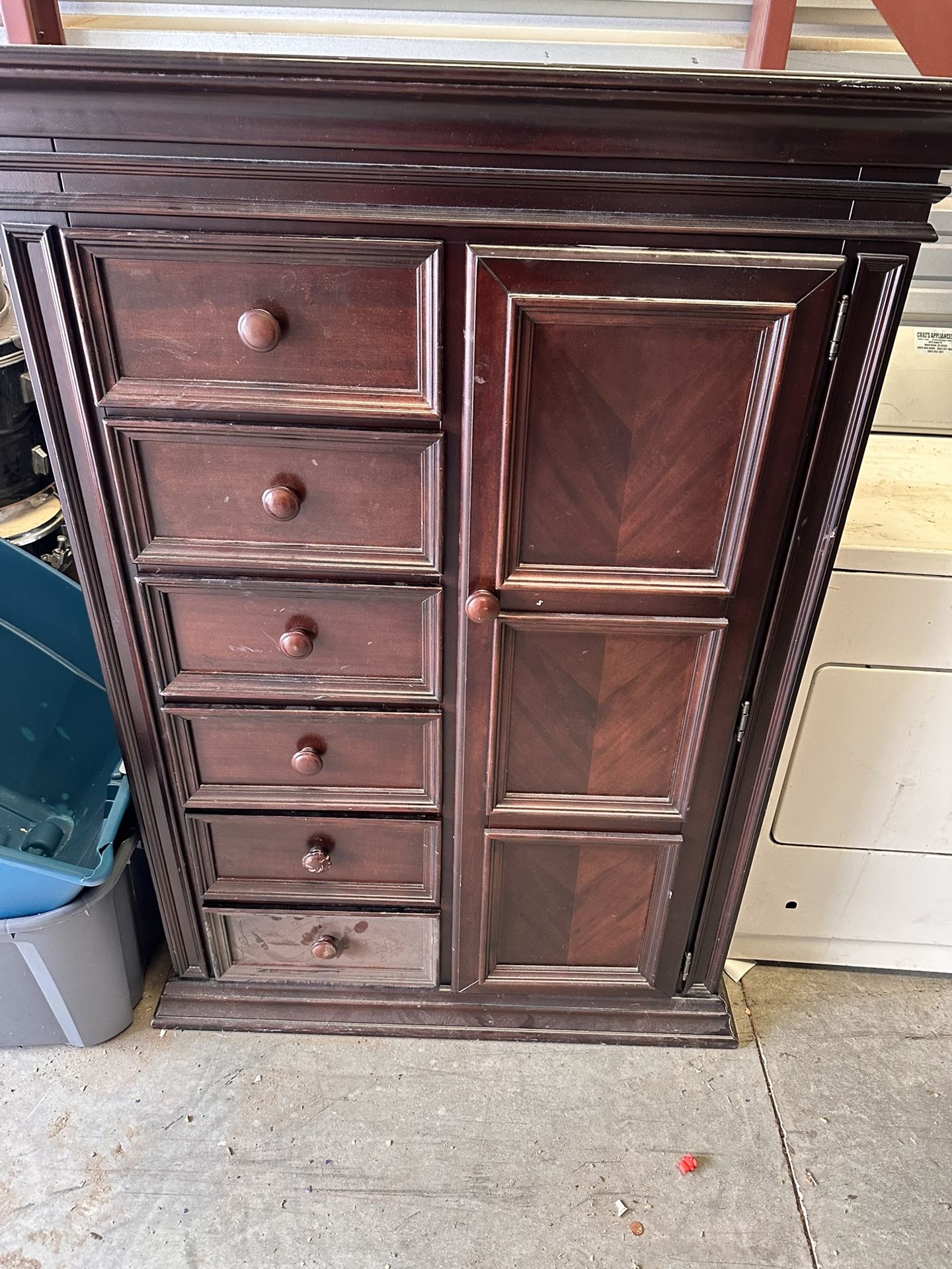 6 Drawer Dresser Need Gone