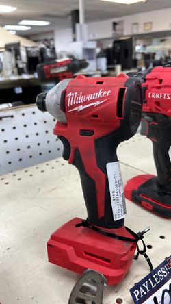 Milwaukee Impact Drill with Battery