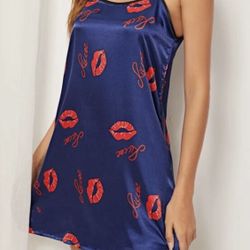 ♥️ Nice  satin sleepwear  / Linda bata de dormir …dormilona.   