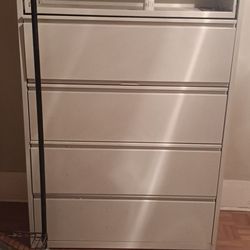 Metal Locking File Cabinet