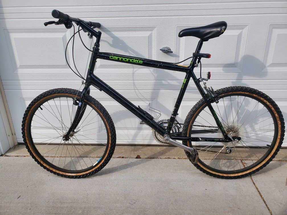 Cannondale SM800 26 Inch Alluminum Mountain Bike