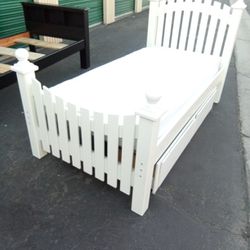 TWIN WHITE BED FRAME WITH BOARD AND MATTRESS 