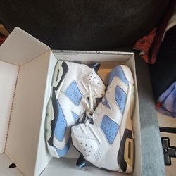 Air Jordan 6 UNC 