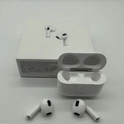 Apple AirPods 3 with MagSafe Charging Case