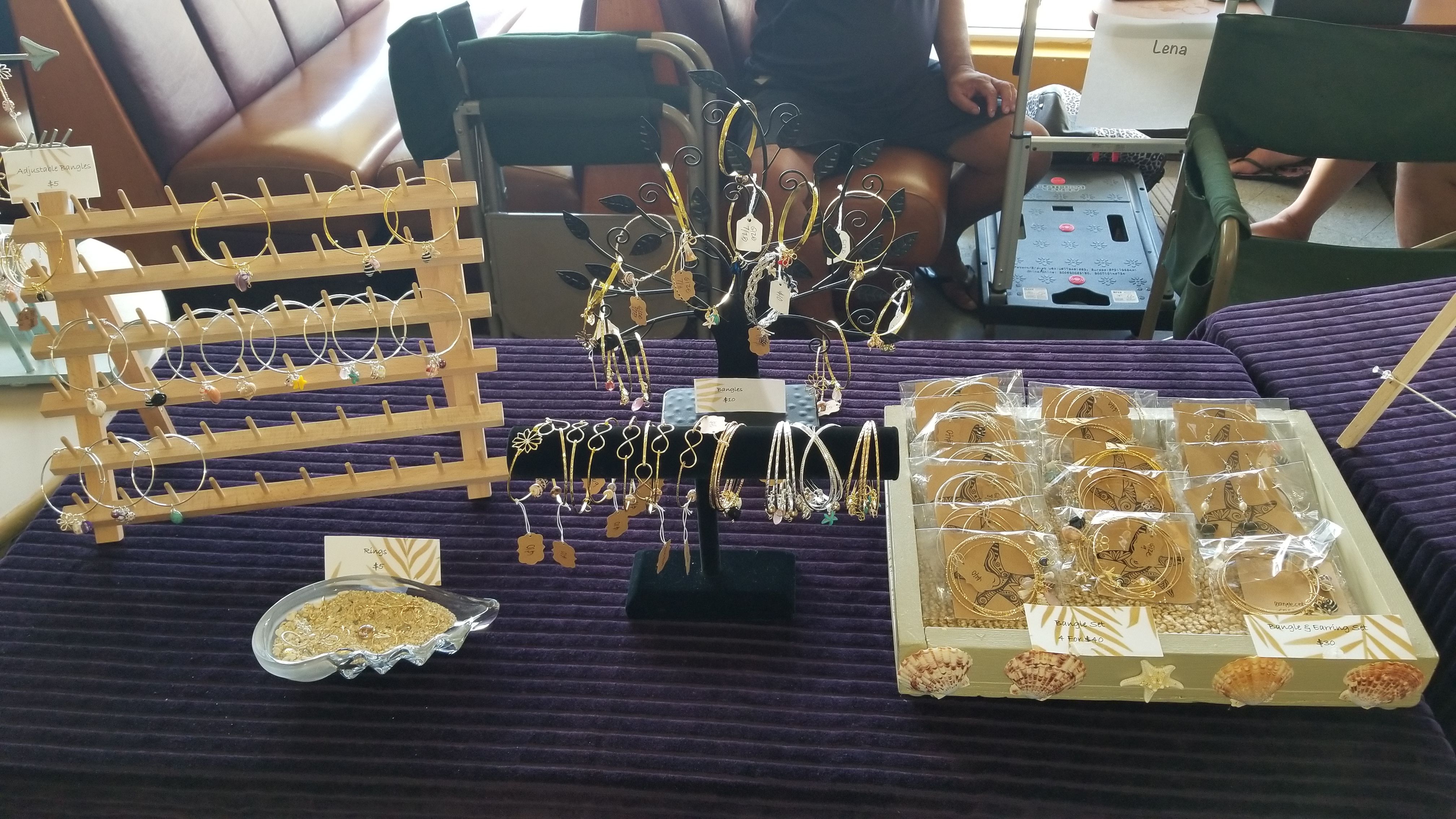 PARTEE HOUSE CRAFT FAIR HAPPENING NOW !!