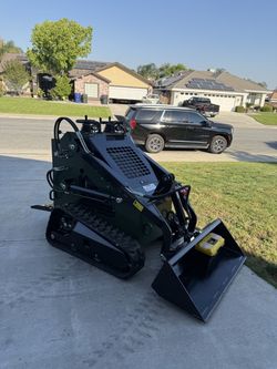 New 2026 skid steer tractor