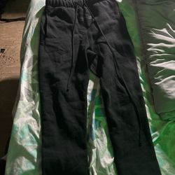 Black essential pants uncuffed Size XS