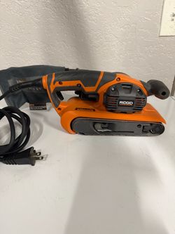RIDGID 3" x 18" Belt Sander (R27401) – Like New