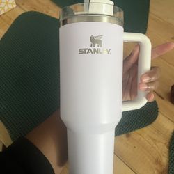 40oz Lavender Stanley