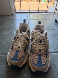 Reebok Chunky Sneakers Beige and Blue
