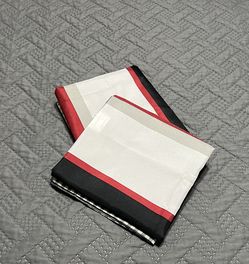 NEW~Pillow Shams ( Queen/Standard ) 2pc Set