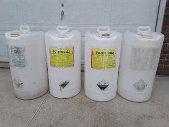 20 Gallon Plastic Containers