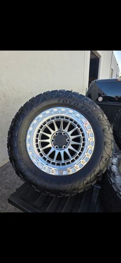20" LOCK Mojave rims w/ 35" used Toyo AT tires