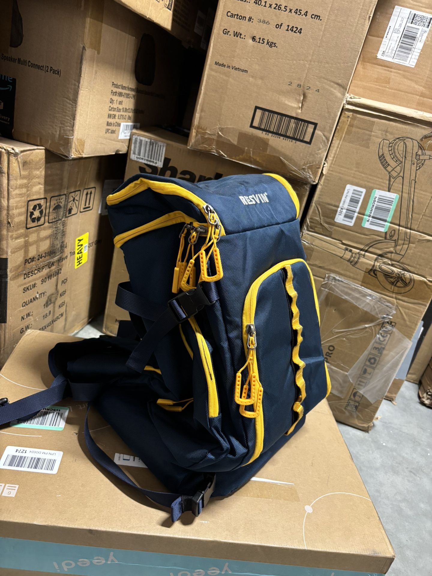 Ski Boot Bag, 65L Ski Boot Bag Backpack Nylon Waterproof Ski Bag 