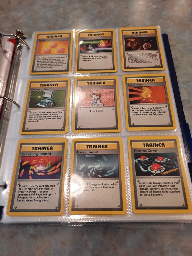 POKEMON Cards