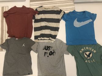 5 Medium Men’s Name Brand Shirts All For $25