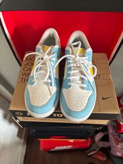 Nike Dunks  4.5 Y