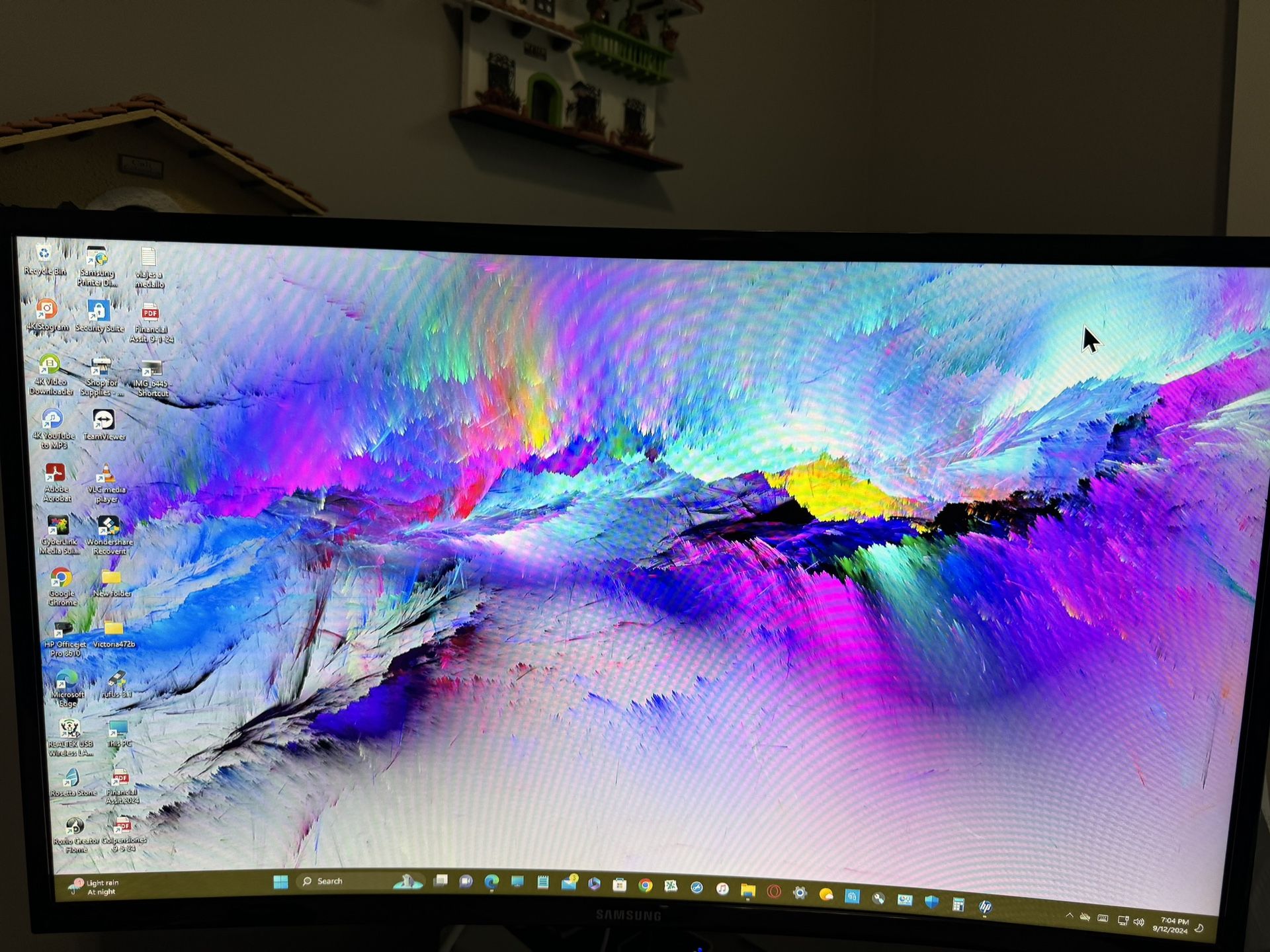 New Samsung 27" Full HD (1920 x 1080) 60Hz LED Curved Monitor