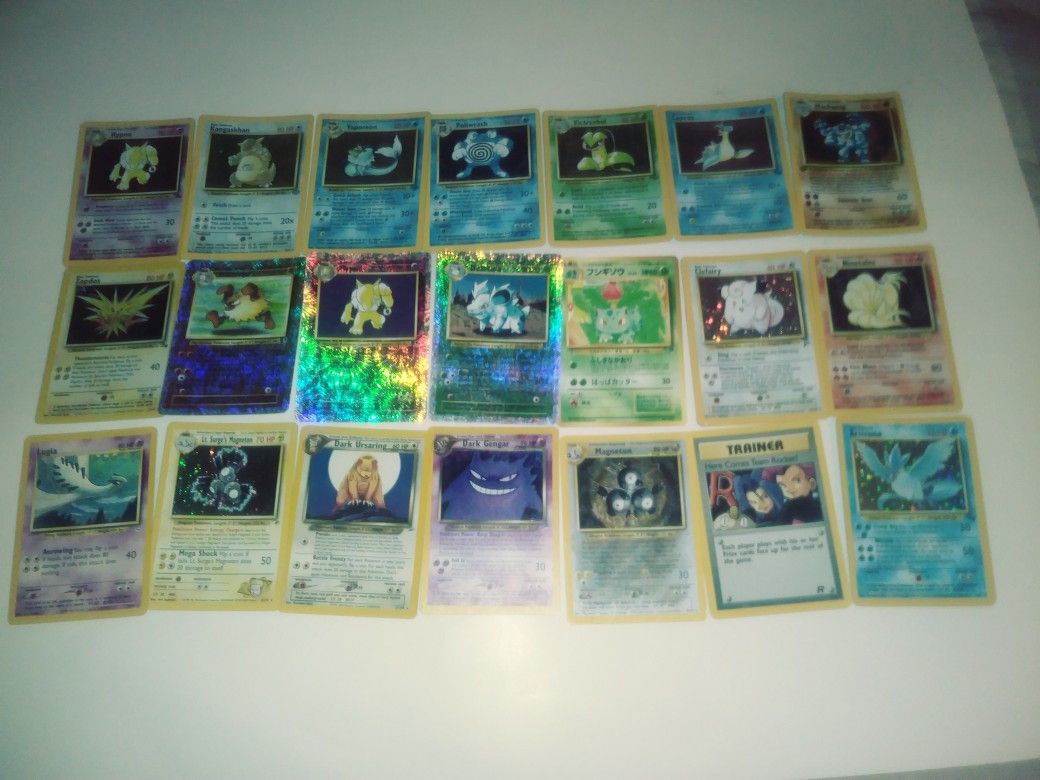 LOT OF 21 RARE 1999 AND MORE POKEMON CARDS, ALL WITH STARS